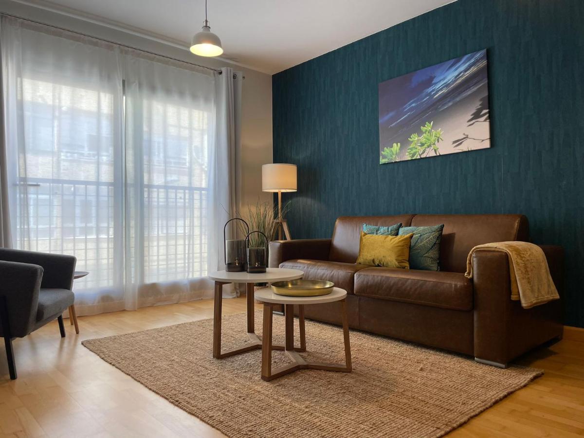 A Space That Feels Like Home With Private Parking Málaga Esterno foto