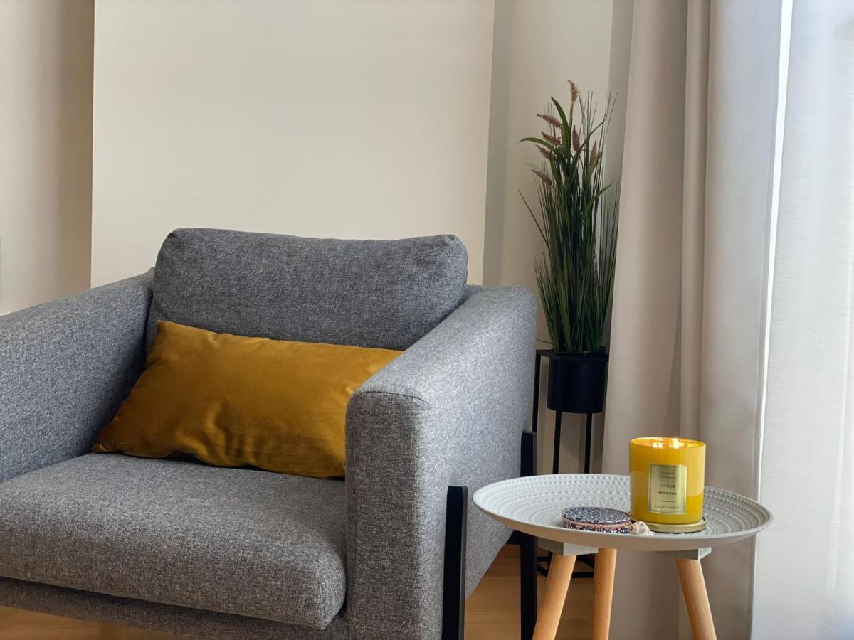 A Space That Feels Like Home With Private Parking Málaga Esterno foto