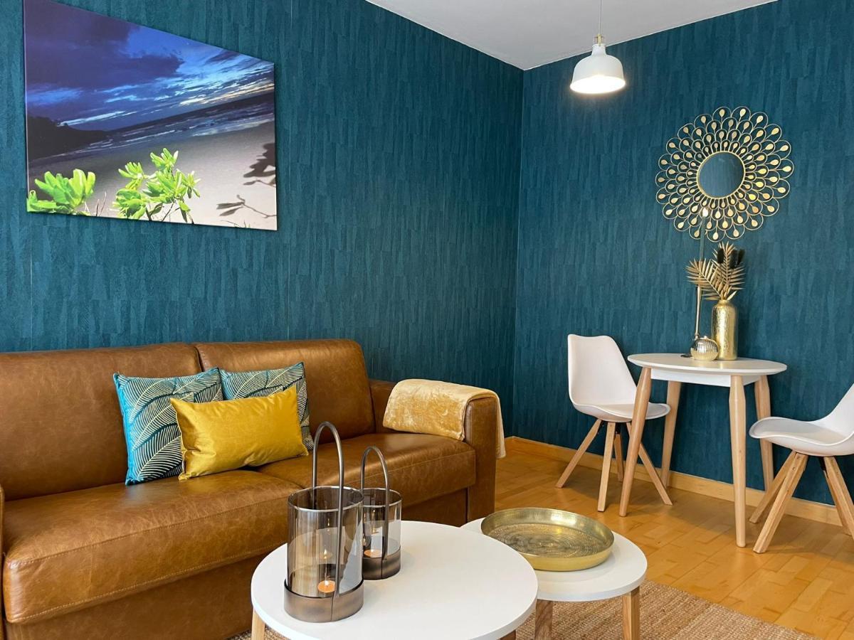 A Space That Feels Like Home With Private Parking Málaga Esterno foto