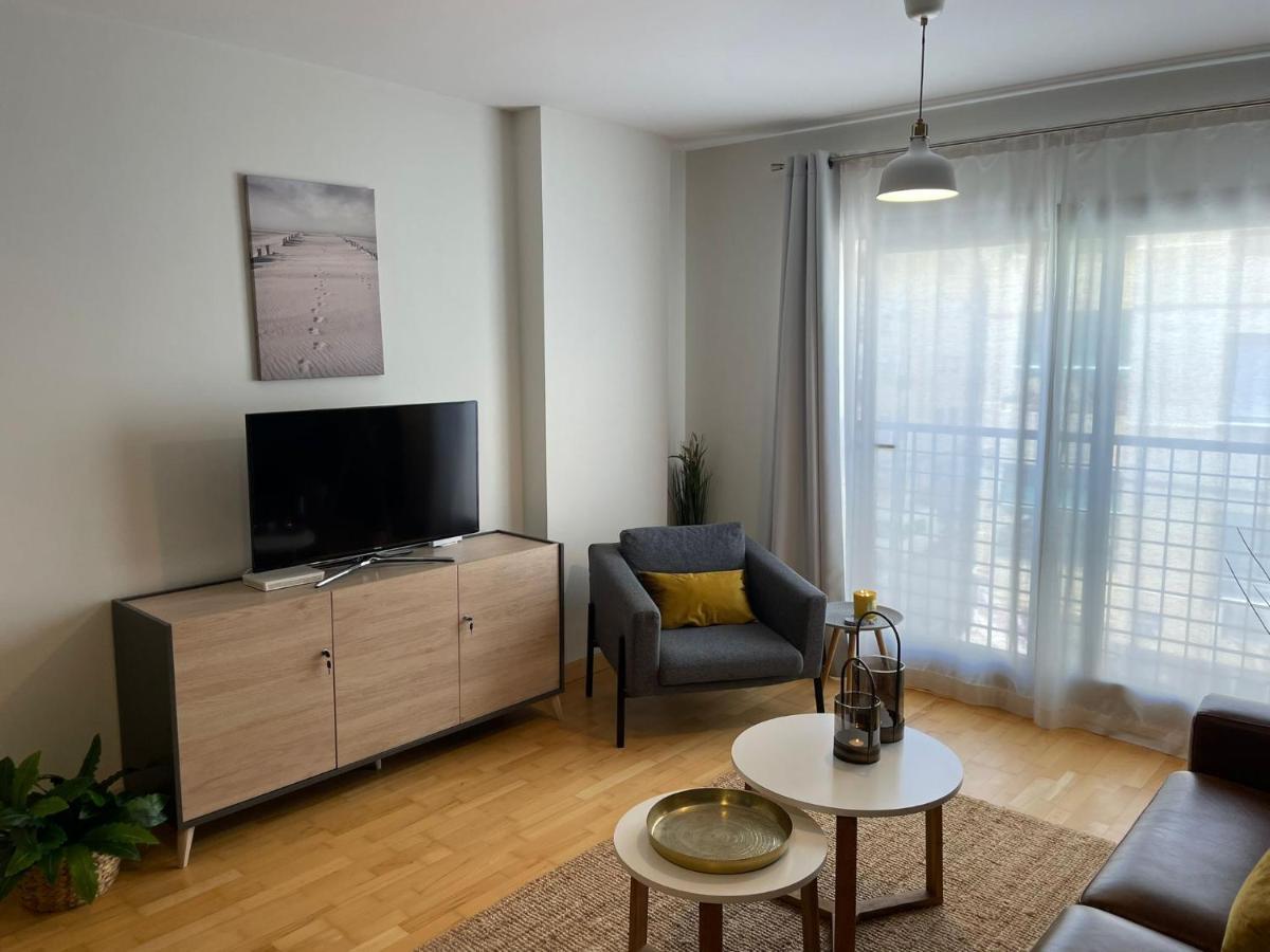 A Space That Feels Like Home With Private Parking Málaga Esterno foto